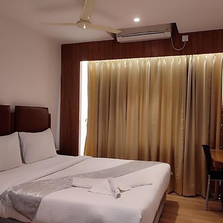 Staymaker Hotel Mohan Palace Baharampur Ngoại thất bức ảnh