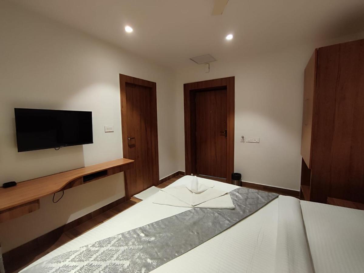 Staymaker Hotel Mohan Palace Baharampur Ngoại thất bức ảnh