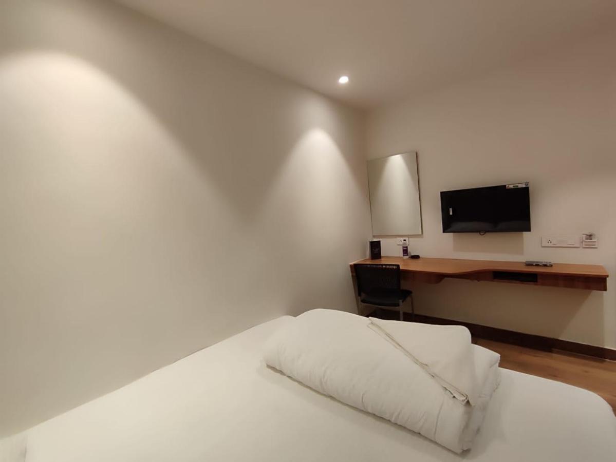 Staymaker Hotel Mohan Palace Baharampur Ngoại thất bức ảnh